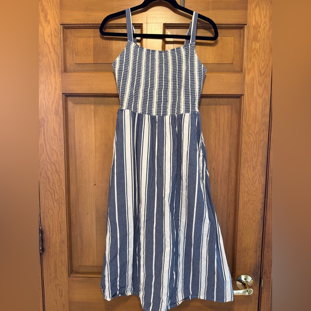 Old Navy Blue and White Sleeveless Sundress